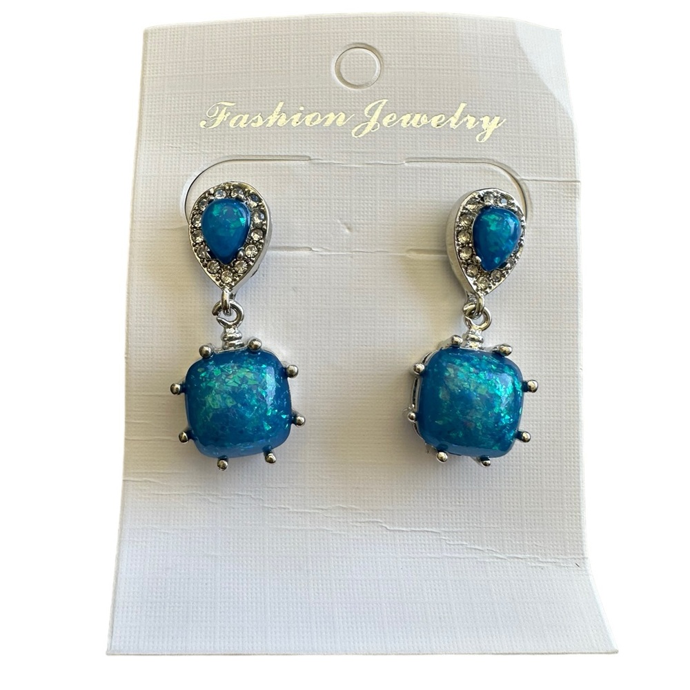 Glitter Turquoise Opal Vintage Look Drop Style Earrings